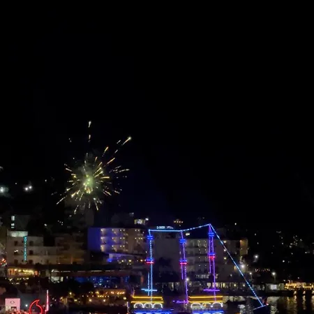 Henfjor & Villa Sarande