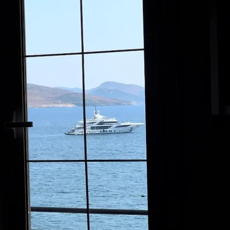 Henfjor & Sarandë