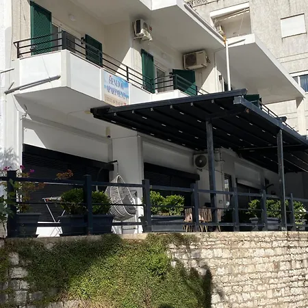 Henfjor & * Σαράντα