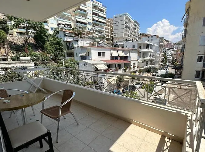 Henfjor & Villa Sarandë